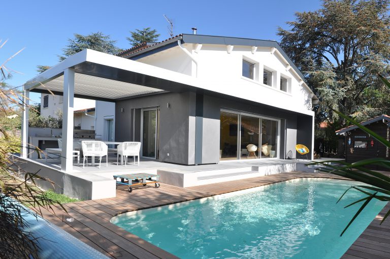 Architecte Toulouse Balma rénovation maison individuelle ravalement façade pergola bioclimatique brise soleil